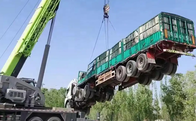 歙县道路脱困救援案例